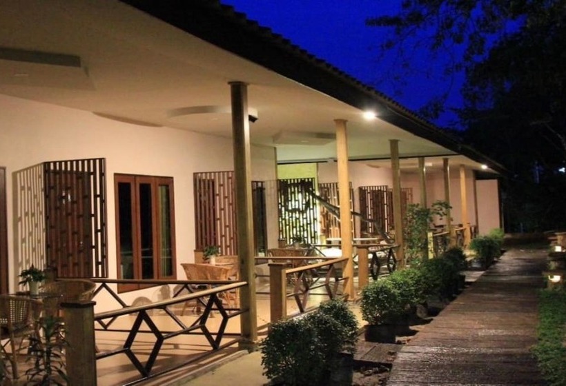 Отель Poohbar Resort & Lotusdive