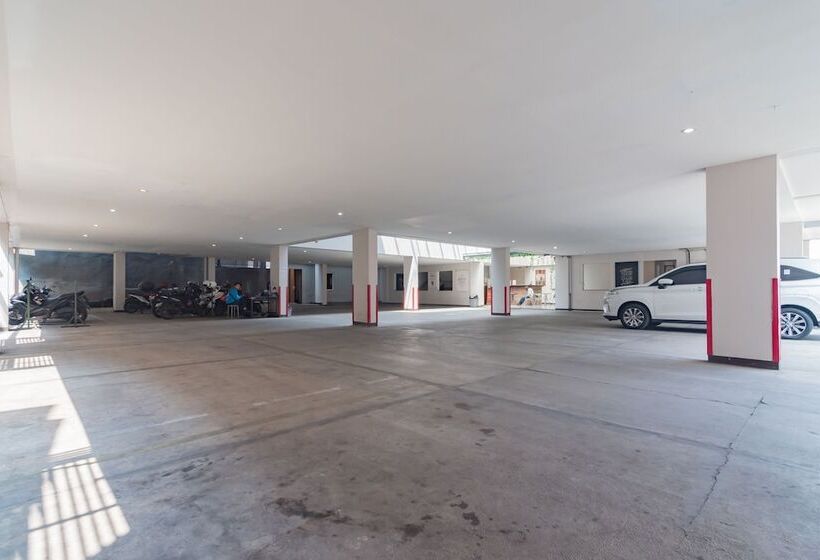 Hotel Reddoorz Plus @ Dago Pojok 3