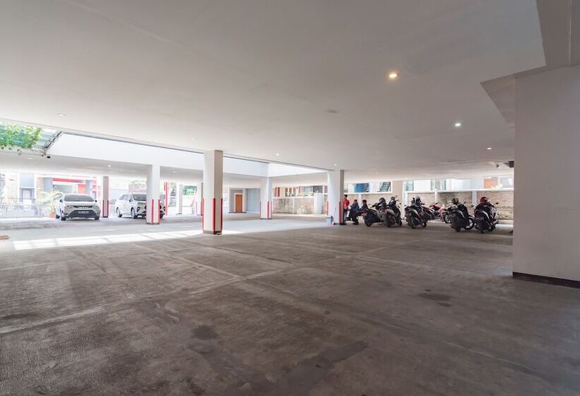 Hotel Reddoorz Plus @ Dago Pojok 3