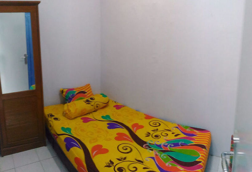 Pensionat Alex House Semarang