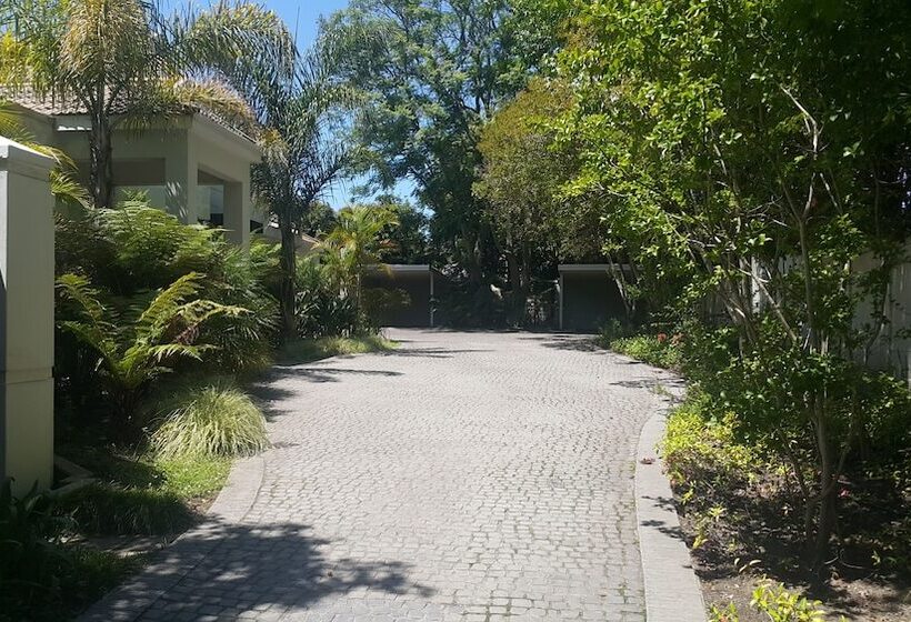 膳宿费 Cherry Berry Guest House