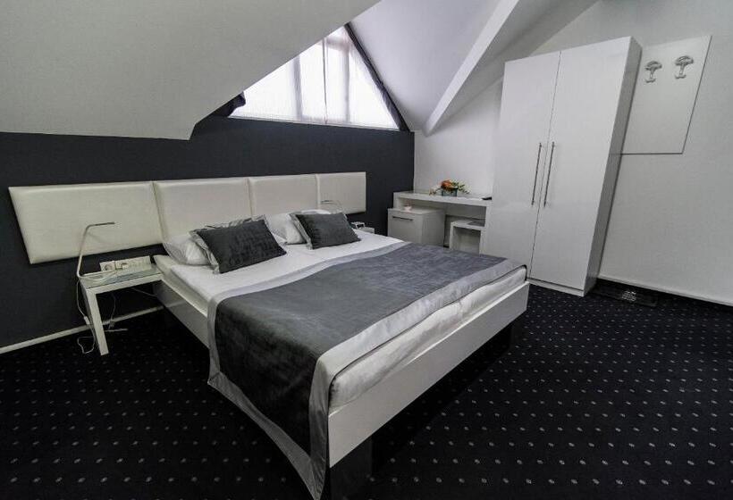 פנסיון Cool Zagreb Airport