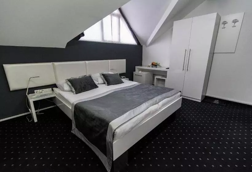 Majatalo Cool Zagreb Airport