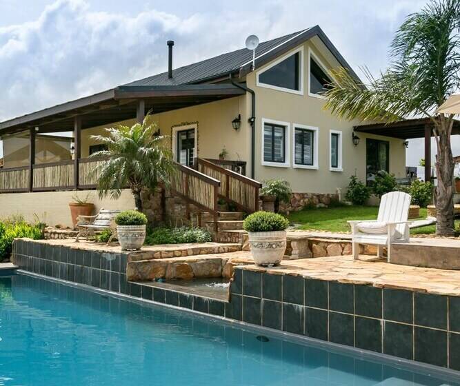 פנסיון Narnia Guest House