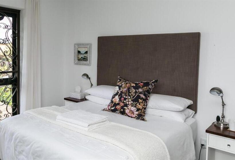 פנסיון Narnia Guest House