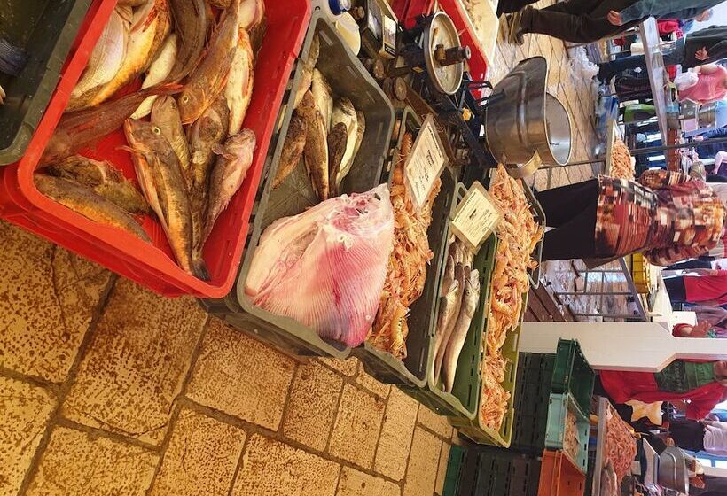 پانسیون Pylon Rooms