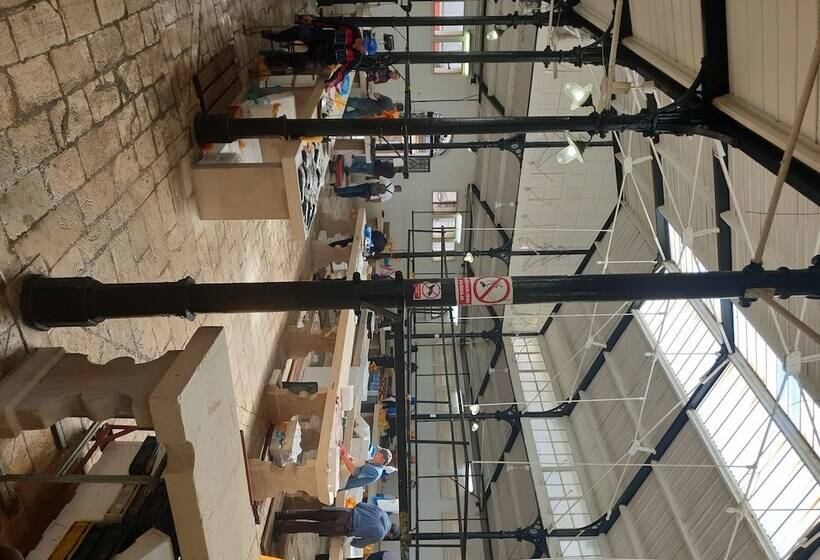 پانسیون Pylon Rooms