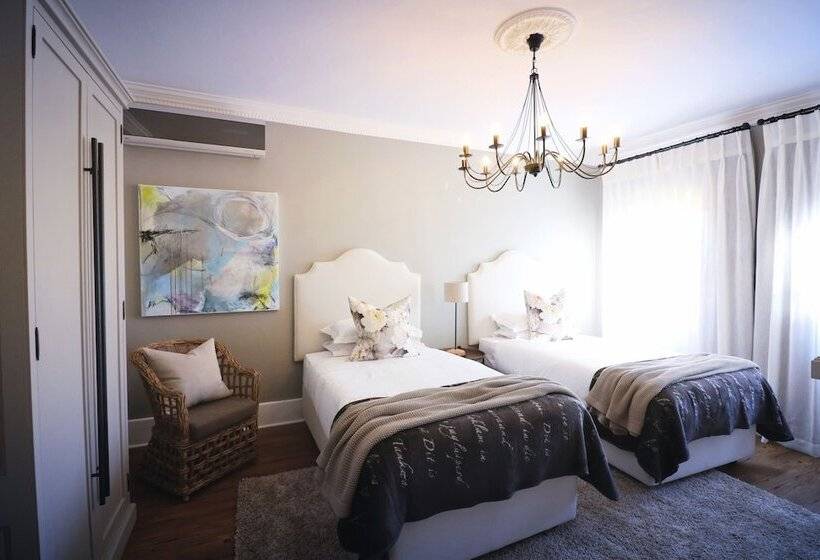 بنسيون The Nobleman Boutique