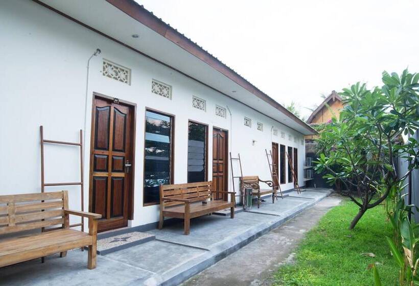 פנסיון Villa Karang Homestay