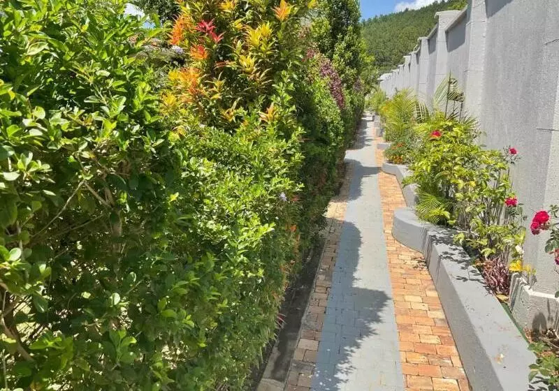 هتل Zebi Ecolodge