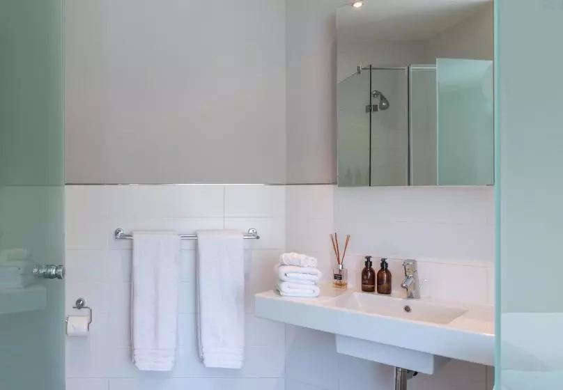 9 On Camp Apartments By Cape Summer Villas