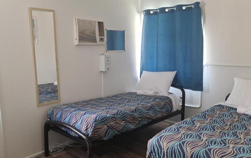 הוסטל Castaways Backpackers Cairns