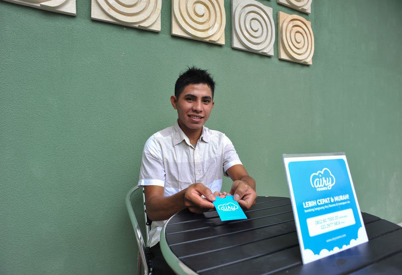 ホテル Airy Denpasar Selatan Tukad Asahan 14 Bali