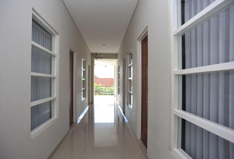 ホテル Airy Denpasar Selatan Tukad Asahan 14 Bali