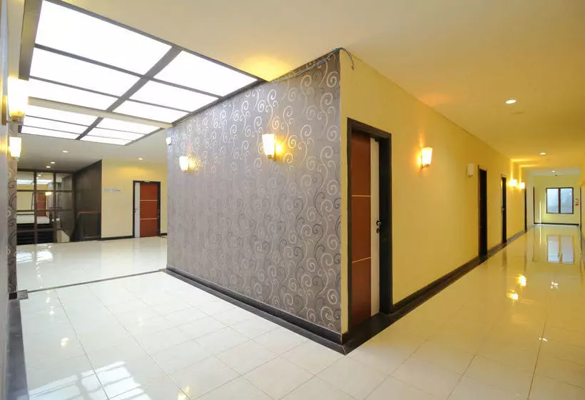 ホテル Airy Panakkukang Topaz Raya Blok F 5 Masale Makassar