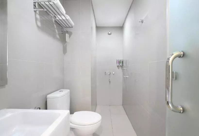 Amaris Hotel Margorejo Surabaya