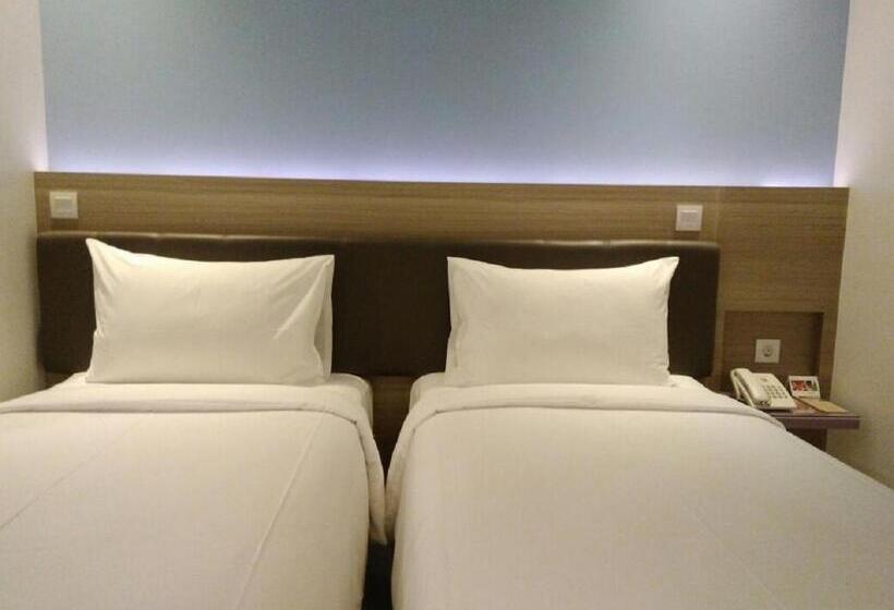 Amaris Hotel Margorejo Surabaya