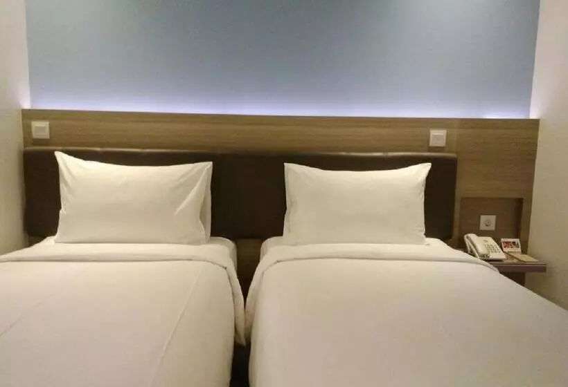 Amaris Hotel Margorejo Surabaya