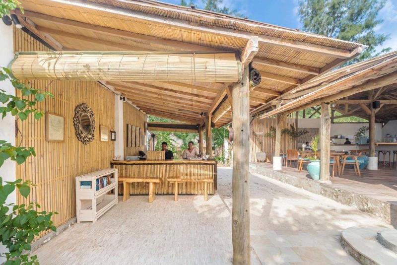 Отель Avia Villa Resort