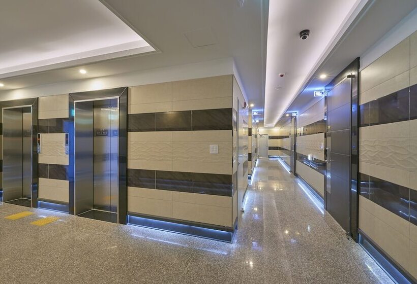 هتل Gwangju Madrid