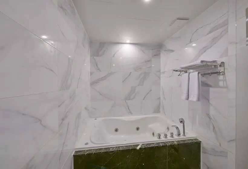 Hotelli Gwangju Madrid