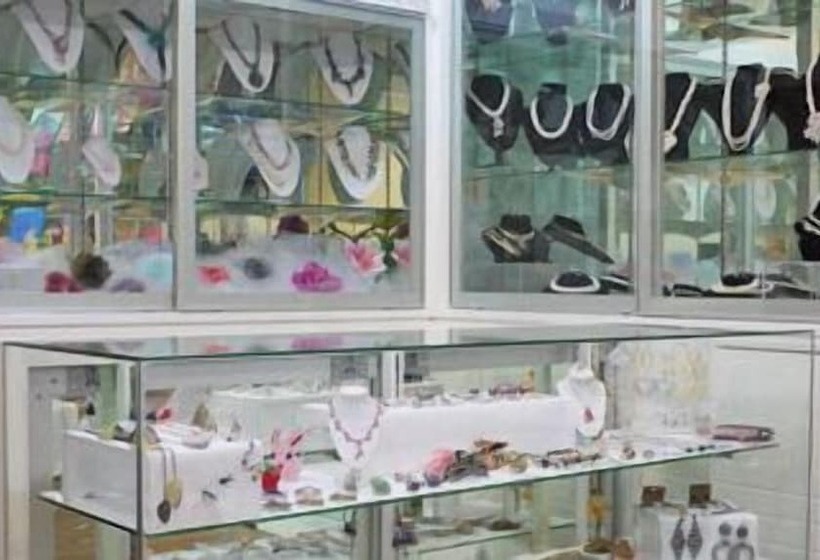 One Hotel Lintas Jaya