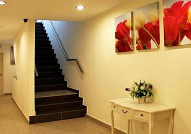 One Hotel Lintas Jaya