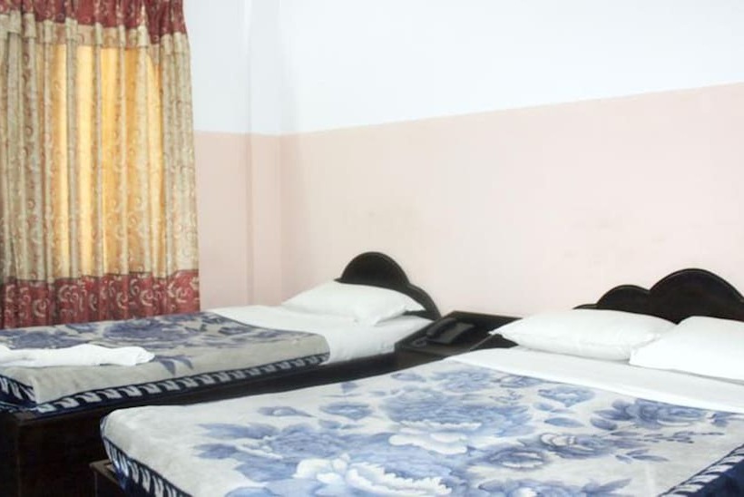 هتل Pashupati Plaza