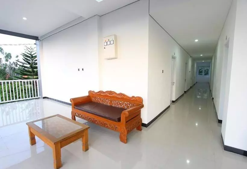 ホテル Pondok Nadi Putra