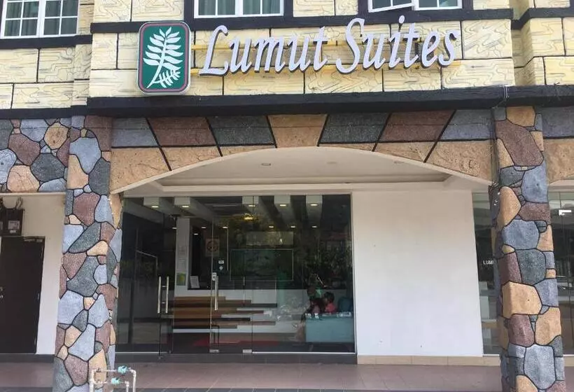 Otel Lumut Suites