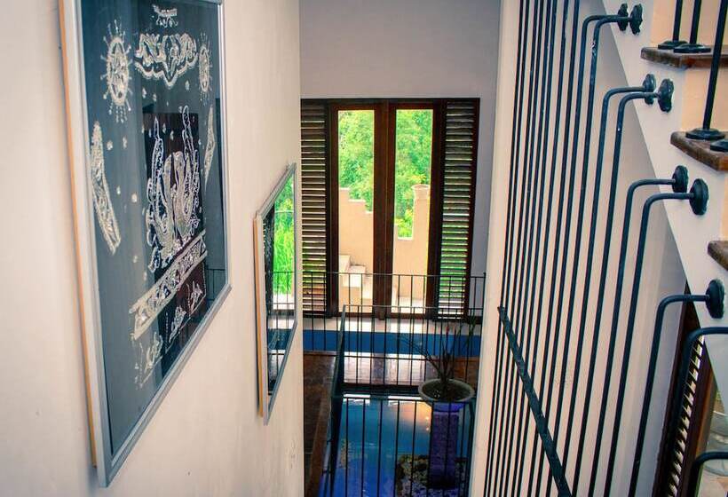 בית מלון כפרי Sri Kandyan Bungalow