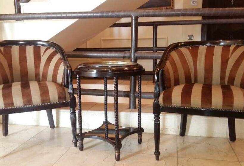 هتل Westfoster Harbour Boutique Residences