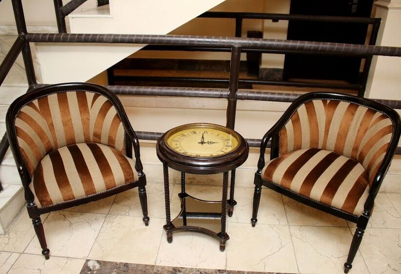 هتل Westfoster Harbour Boutique Residences