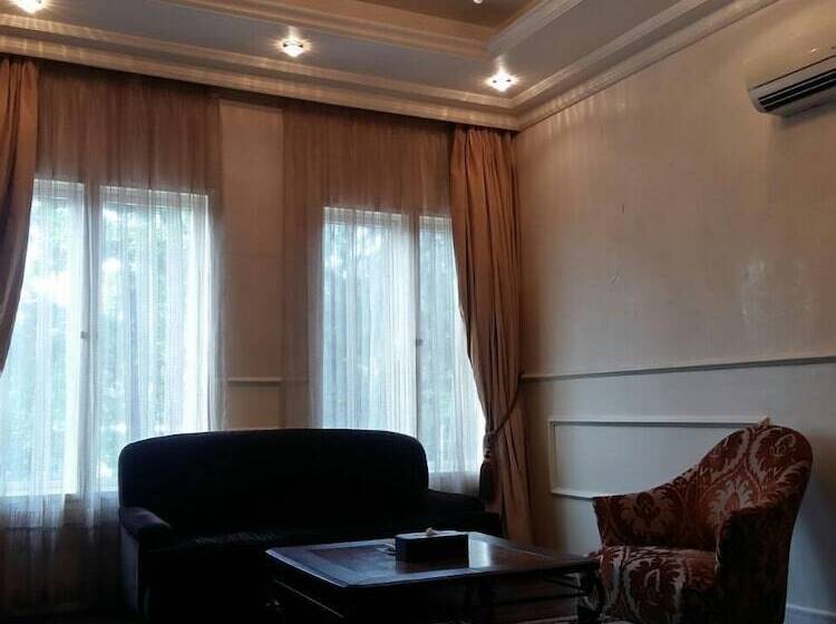 هتل Westfoster Harbour Boutique Residences