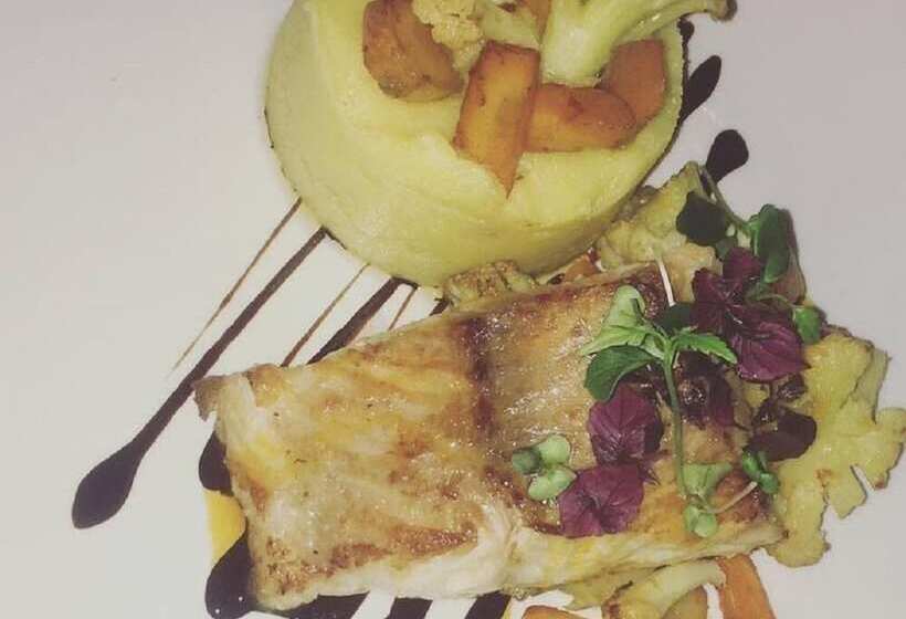 هتل Westfoster Harbour Boutique Residences