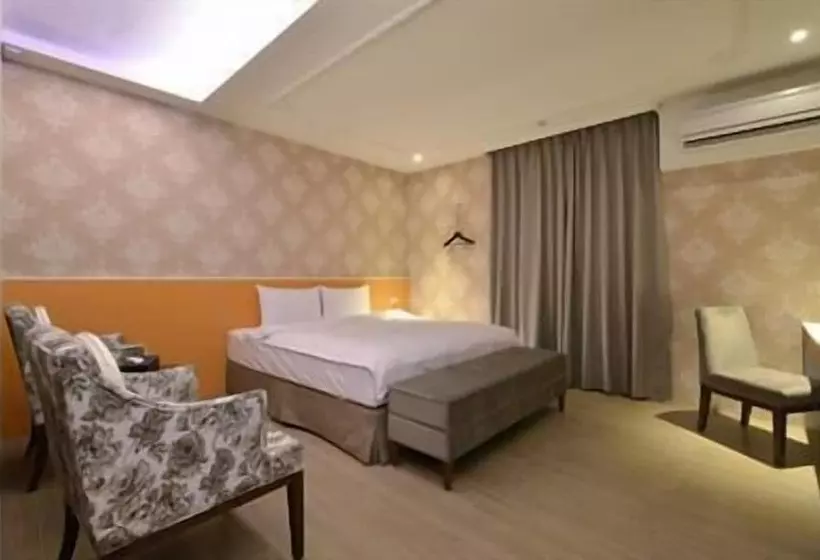 هتل Zhaody
