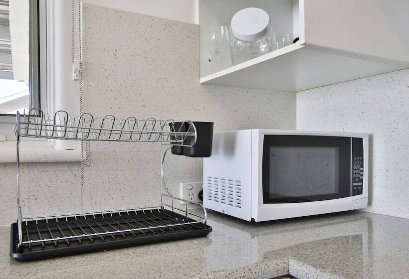 Ivy Units Glen Waverley