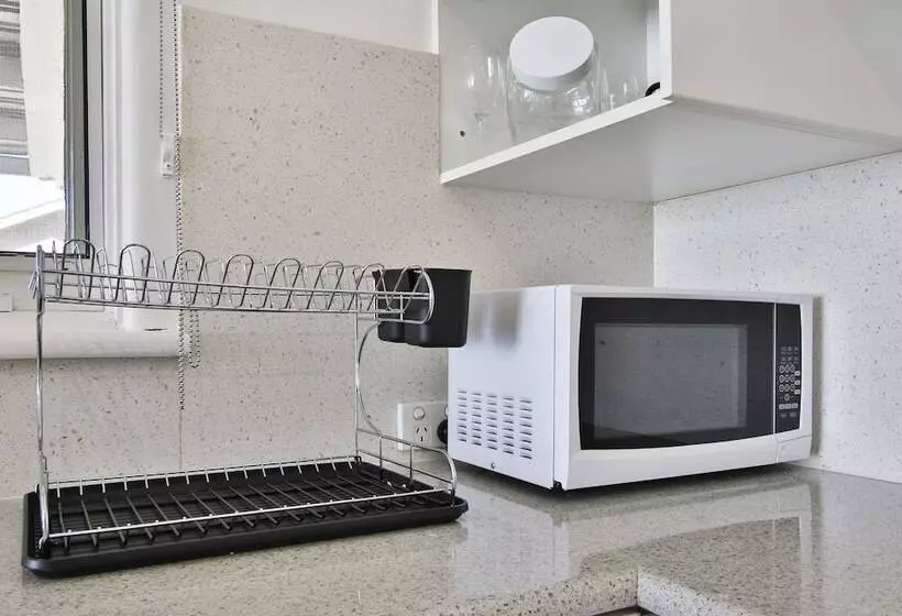 Ivy Units Glen Waverley