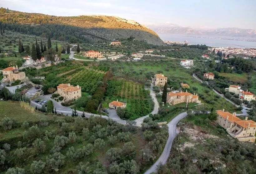 Klymeni Traditional Homes