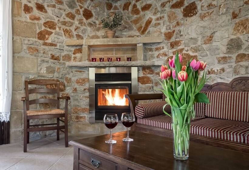 Klymeni Traditional Homes