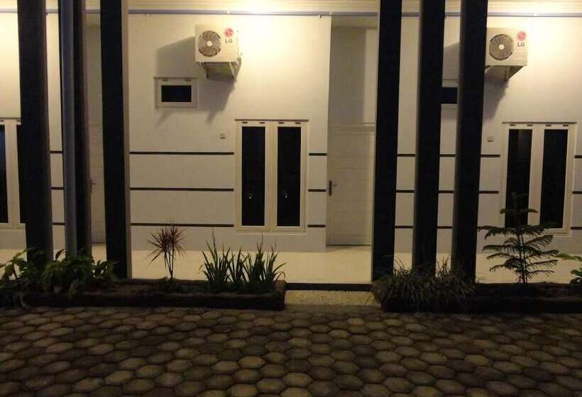 膳宿费 Pendowo Huis Guest House