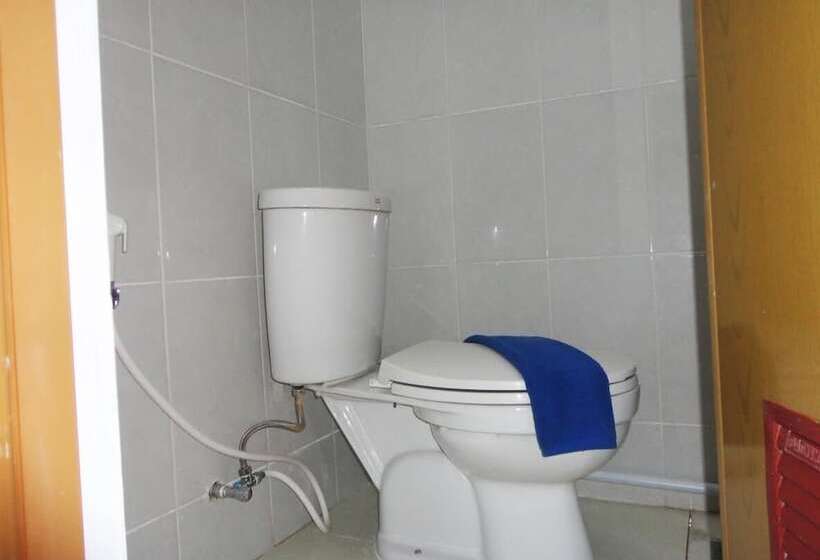 膳宿费 Pendowo Huis Guest House