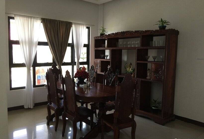 پانسیون Ricardo Valley Inn