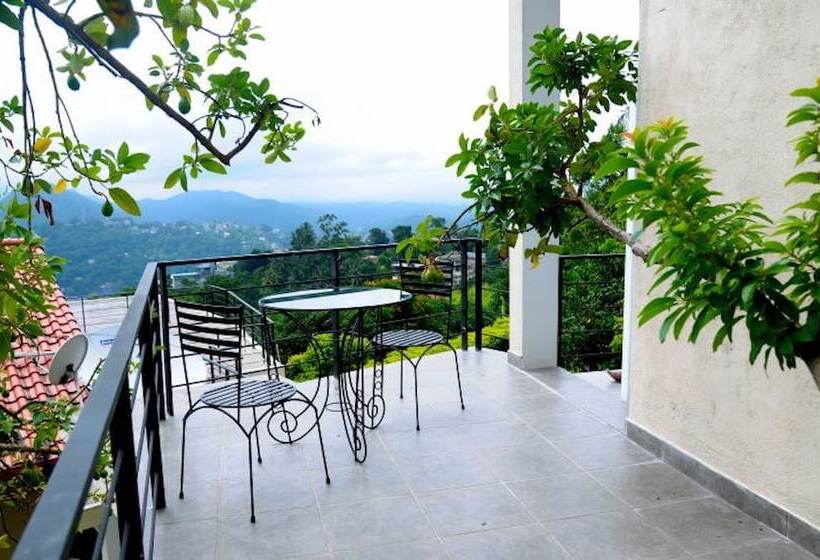 Pensão The Kandyan Villa