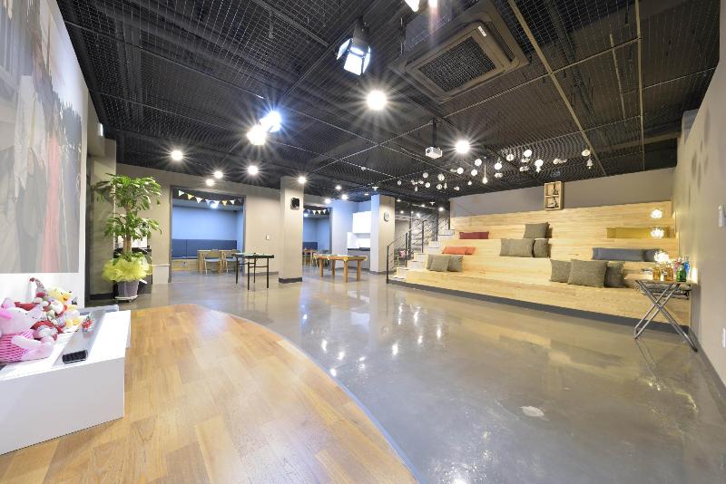 Pension (Hôtel basse catégorie) With U Hotel & Guesthouse