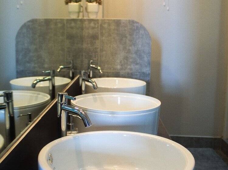 The Moon Hostel Huahin