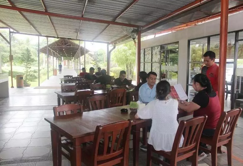 Thong S Inn Hotel Kualanamu