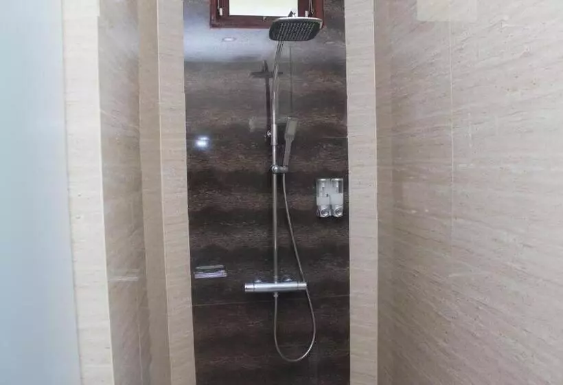 Thong S Inn Hotel Kualanamu