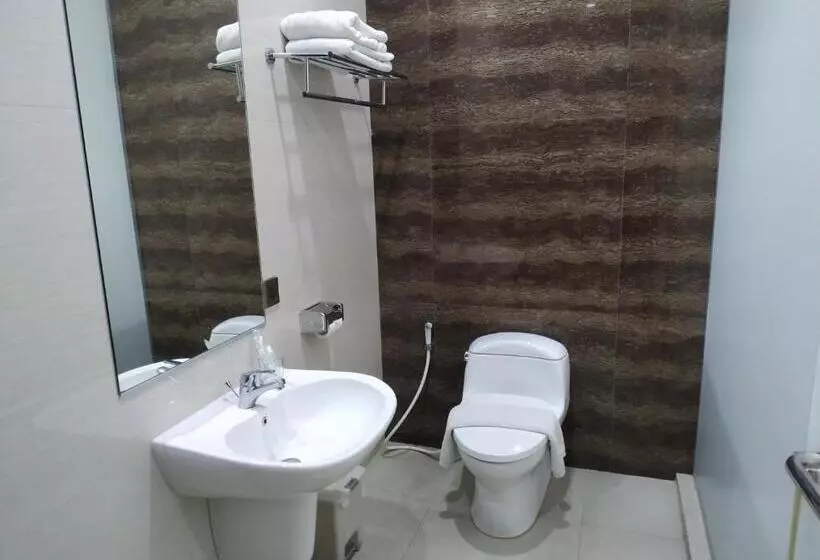 Thong S Inn Hotel Kualanamu