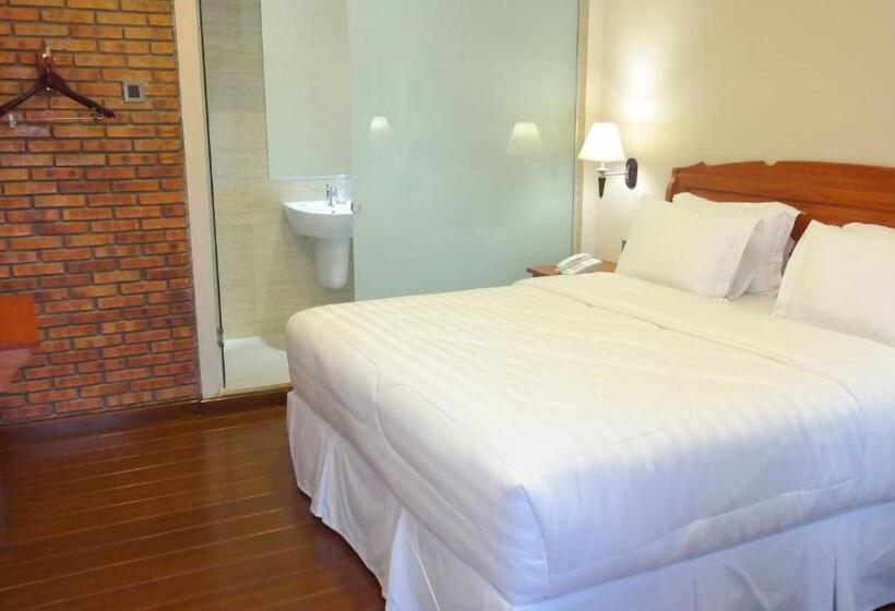 Thong S Inn Hotel Kualanamu